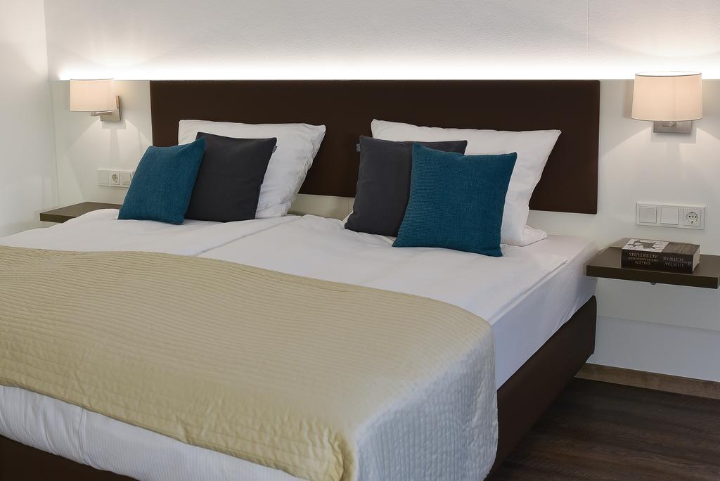 Guesthouse Lichtenau Nußloch Eksteriør bilde