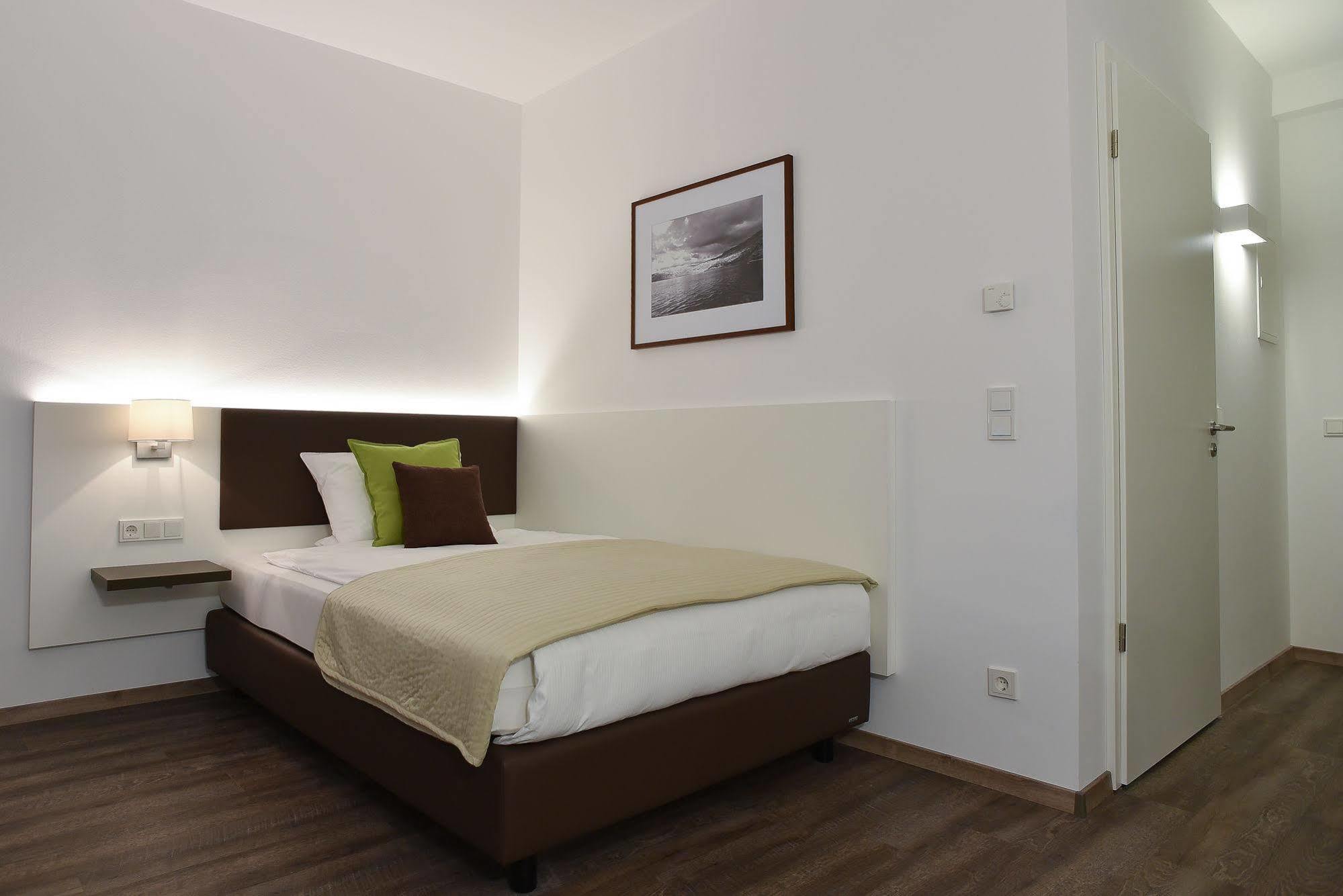Guesthouse Lichtenau Nußloch Eksteriør bilde